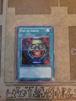 YUGIOH POT OF GREED SD4-EN018 COMMON 1ST ED MP - Image 1