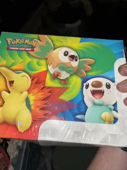 Pokemon TCG: Collector Bundle - Spring 2022 NEW Sealed 7 Booster Packs & More! 820650851346 - Image 2