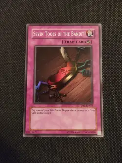 Yu-Gi-Oh Seven Tools of the Bandit - DB2-EN075 - Super Rare - Lightly Played Eng - Image 1