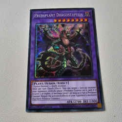 Predaplant Dragostapelia - RA01 - Platinum Secret Rare - Yugioh EURO - Image 1
