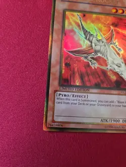 Yugioh Volcanic Rocket GLD2-EN023 Gold Rare Limited Edition NM - Image 5
