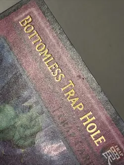 Yu-Gi-Oh! Bottomless Trap Hole LCYW-EN181 Yugi's World Unlimited Ultra Rare LP - Image 3