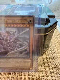 Blue-Eyes White Dragon Quarter Century Secret Rare RA04-EN108 Yugioh 8th Art - Image 4