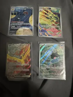 Destined Rivals four card lot- Orbeetle, Hyrdrapple, Moltres, and Clamperl! - Image 1