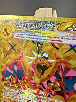 Pokemon TCG Charizard EX Obsidian Flames Holo Hyper Rare Card 228/197 LP - Image 2