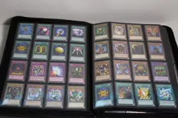 Classic Yugioh Card Lot Starter Decks Structure Decks Play mats and Binder! - Image 4