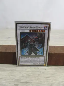 Yugioh! Blackwing Armor Master GLD3-EN038 GOld Rare Lmited Edition Mint - Image 2