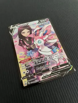 Sylveon V - TG14/TG30 Swsh09: Brilliant Stars Trainer Gallery Holo Pokemon TCG - Image 2