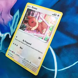 Eevee - SWSH175 - Black Star Promo Rare Holo - Pokemon Card - NM - Image 4