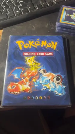 Pokemon vintage card binder - Damaged - Image 1