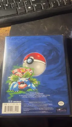 Pokemon vintage card binder - Damaged - Image 5