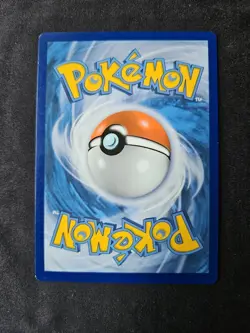 Umbreon V SWSH203 Sword & Shield Black Star Promo Card - Image 2