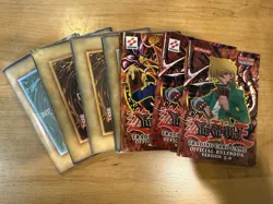 Yugioh Binder lot - 470+ cards - Image 2
