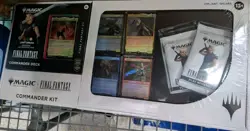 Magic The Gathering FINAL FANTASY Cloud Commander Kit - LIMIT BREAK - BUNDLE - Image 3