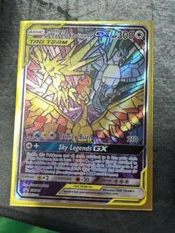 2019 Pokemon MOLTRES/ZAPDOS/ARTICUNO GX SM210 Black Star Promo Hidden Fates ETB - Image 1