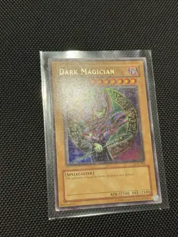 Yugioh | GLOSSY UNLIMITED | Dark Magician LOB-005 Ultra Rare Original - Image 4