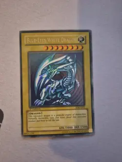 Yu-Gi-Oh! TCG Blue Eyes White Dragon First Edition Starter Kaiba Deck SDK - Image 2