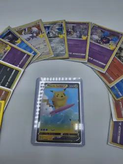 Lot Pokemon Celebrations - 14 Holos + Pikachu Surfeur V 🎉 - Image 1