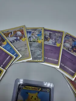 Lot Pokemon Celebrations - 14 Holos + Pikachu Surfeur V 🎉 - Image 4