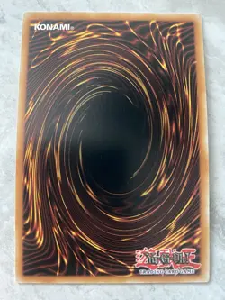 Yugioh - Blue-Eyes White Dragon - LC01-EN004 - Ultra Rare Limited Editon - Image 2