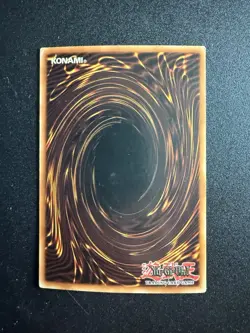 Yu-Gi-Oh TCG Blue-Eyes White Dragon 1st Edition Ultra Rare Card SDK-E001 - Image 3