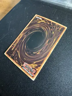 Yu-Gi-Oh TCG Blue-Eyes White Dragon 1st Edition Ultra Rare Card SDK-E001 - Image 4