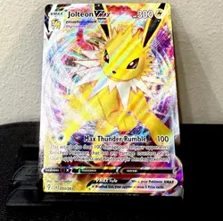 Jolteon VMAX 051/203 Swsh07: Pokemon Evolving Skies Ultra Rare Holo NM/M - Image 1