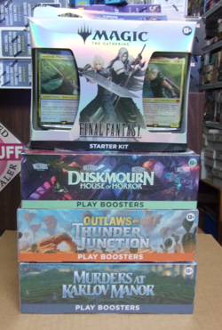 MTG DUSKMOURN + OUTLAWS + MURDERS KARLOV PLAY + FINAL FANTASY STARTER KIT - Image 1