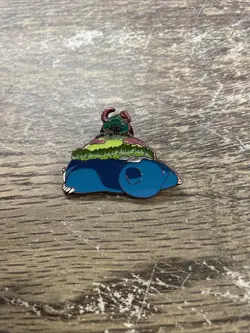 Snorlax VMAX Gigantamax Pin Gamestop Exclusive Metal Enamel Pin Pokemon - Image 1