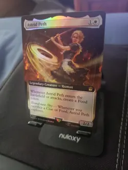 FOIL BORDERLESS Astrid Peth ~ Commander: Doctor Who [ NearMint ] [ Magic MTG ] - Image 2