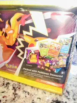 Pokemon Tcg 2020 Collectors Chest Tin Lunchbox & Poke Ball Tin Sam’s Club 2 Pack - Image 4