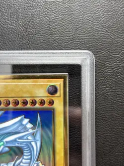 Blue-Eyes White Dragon Premium Gold Rare 2019 LGB1-JPS02 ARS10+ Yu-Gi-Oh! Card - Image 4
