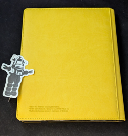 2019 Ultra Pro Yellow Pikachu PRO-Binder Leather 9 Pocket Strap Pokemon Cards - Image 2