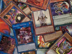 4 Random Yugioh Cards. All Ultra cards. Light/Moderate Played. - Image 1