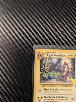Light Toxtricity SWSH137 SWSH: Sword & Shield Promo Cards Holo LP - Image 3