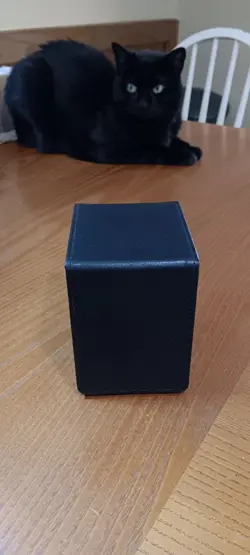 Ultra PRO Deck Box Alcove Leather Flip Card 100Cards Deck Box (Cat not included) - Image 1