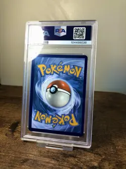 PSA 8 Lugia Holo Rare SWSH Vivid Voltage 2020 132/185 Pokemon Card - Image 2