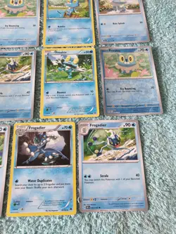 FROAKIE & FROGADIER BUNDLE OF POKEMON CARDS - Image 5