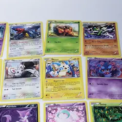 Lot of 32 Pokemon 2013 TCG Trading Cards All Unique Pokemon Cards (Set AA) - Image 4