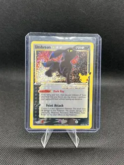 Umbreon Gold Star # 17/17 Holo Pokemon Celebrations Classic Collection Card - Image 1
