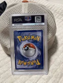 Reshiram 113/114 Full Art Holo Black & White Pokemon Card PSA 8 - Image 2