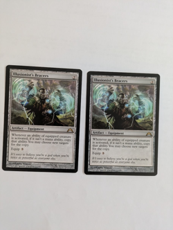 2 Illutionist's Bracers Gatecrash MTG NM Free shipping with tracking - Image 1