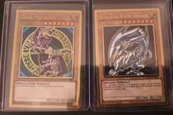 Blue-Eyes White Dragon & Dark Magician MAGO-EN001-2 Gold Rare 1st Ed NM YUGIOH - Image 1