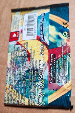 Pokemon TCG Sword & Shield Darkness Ablaze Booster Pack - Sealed - Image 2