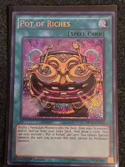 Yugioh Pot Of Riches MP15-EN233 Secret Rare 1st Ed NM - Image 1