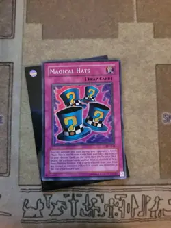 YUGIOH MAGICAL HATS PSV-033 SUPER UNLIMITED ED LP 1996 - Image 2