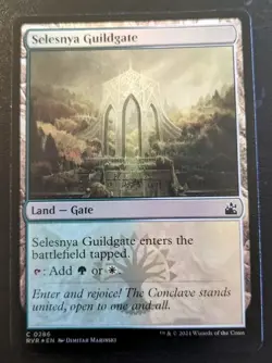 Selesnya Guildgate 0286 RVR Foil Common Ravnica Remastered Magic: The Gathering - Image 1