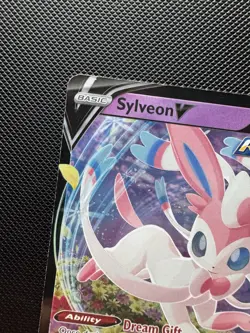 Pokemon Sylveon V 74/203 NM Evolving Skies Holo Card 2021 - Image 2
