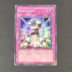 Yugioh TCG - Kid Guard -DP03-EN030 - NM - Super Rare - 1st Edition - Trap - 2006 - Image 2