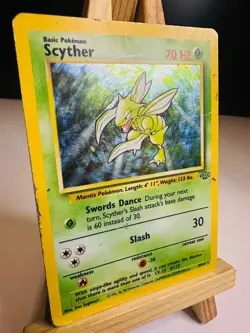 Scyther 10/64 [HP/Damaged] [Jungle] (1999) Rare Holo - Pokemon Card - Image 2